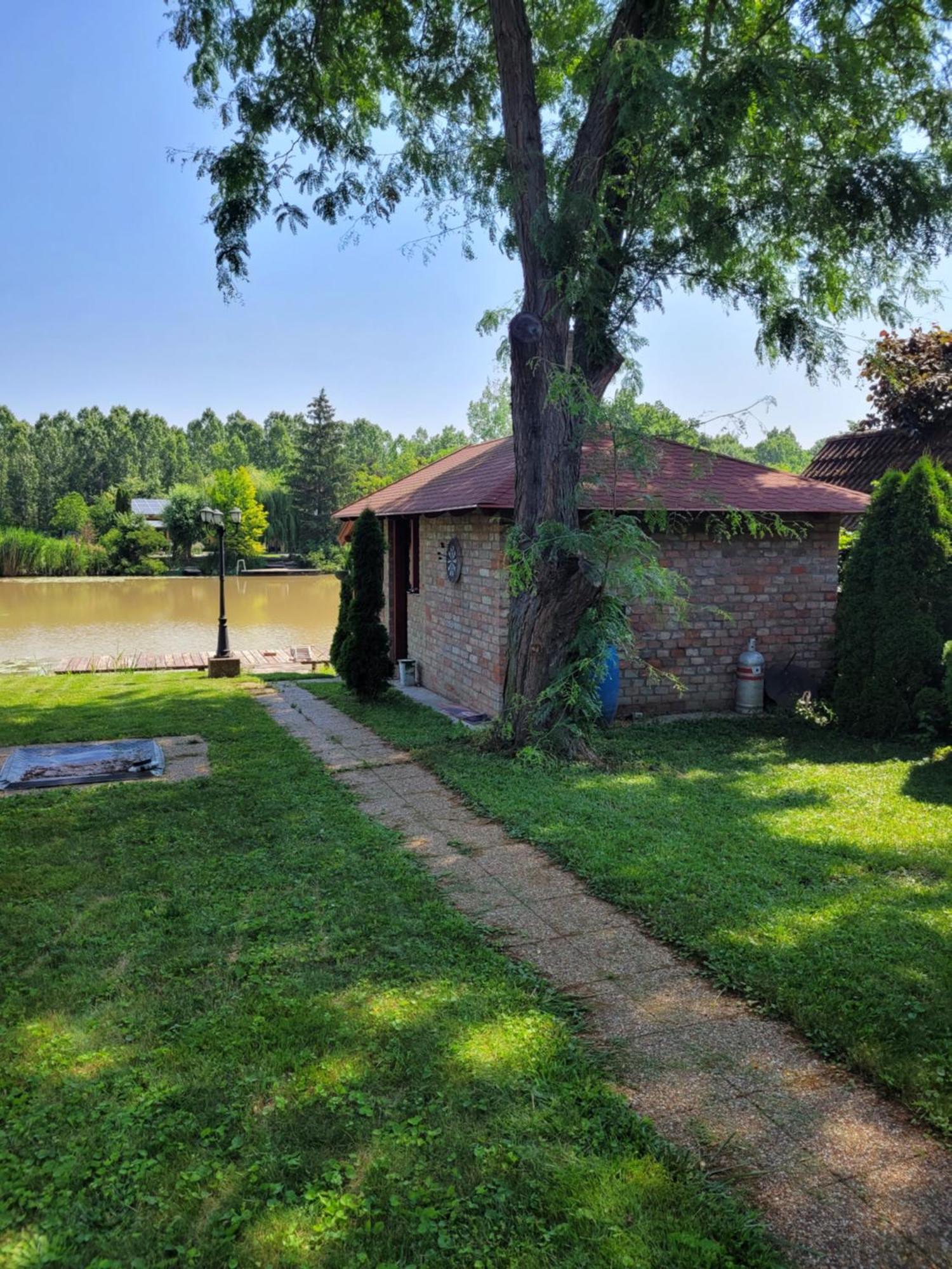 Ferienwohnung Beni Nyaralo Békésszentandrás Exterior foto